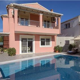 7 bedroom seaside villa with pool, Kassiopi, sleeps 13